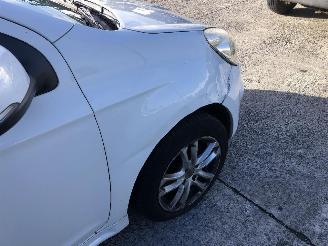 Hyundai I-20 1.4 CRDI picture 9