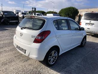 Hyundai I-20 1.4 CRDI picture 4