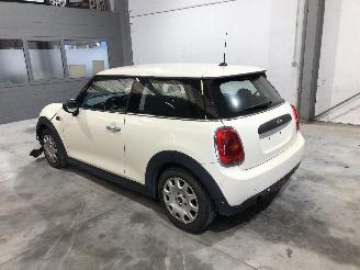 Vaurioauto  passenger cars Mini One 1.2 2014/9