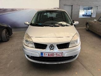 Renault Scenic 1.5 DCI picture 2