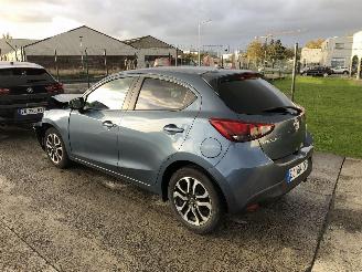 krockskadad bil auto Mazda 2 1.5 2017/1