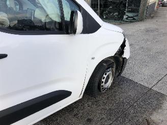 Opel Combo 1.5 CDTI picture 9