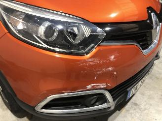 Renault Captur 1.2 TCE AUTOMATIQUE picture 10