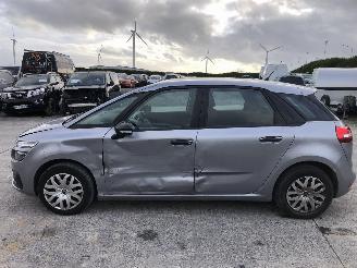 Citroën C4-picasso 1.2 picture 8