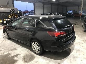 Opel Astra BREAK 1.6 CDTI picture 3