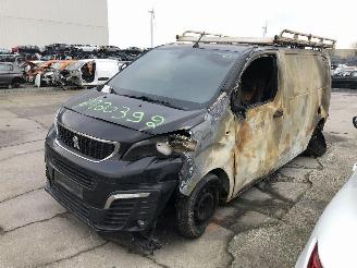 Peugeot Expert 2.0 HDI   AHK picture 2