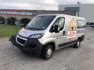 krockskadad bil bedrijf Peugeot Boxer 2.2 HDI 2020/12