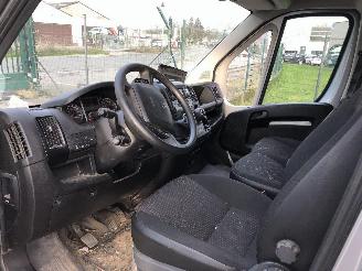 Peugeot Boxer 2.2 HDI picture 5