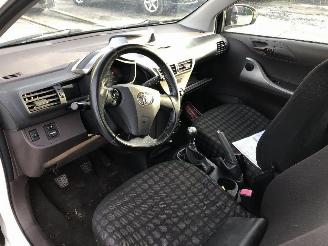 Toyota iQ 1.0 picture 5