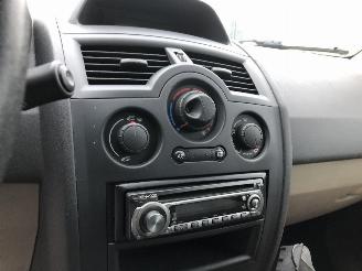 Renault Mégane 1.4 16V picture 16