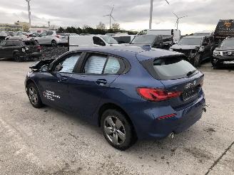 Unfallwagen BMW 1-serie AUTOMATIQUE 2023/1
