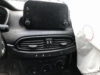 Fiat Tipo 1.6 MULTIJET picture 17