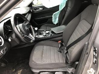 Alfa Romeo Giulia 2.2 D  150 CV picture 6