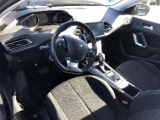 Peugeot 308 1.5 HDI AUTOMATIQ picture 5