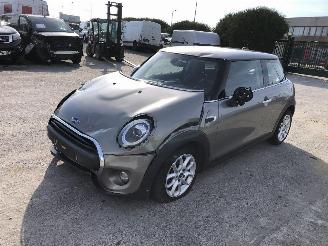 skadebil auto Mini One 1.5 2018/11