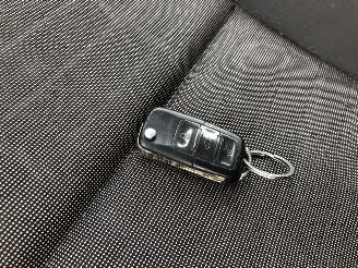 Volkswagen Golf 1.4 I picture 17