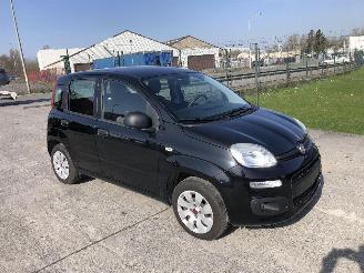 skadebil auto Fiat Panda 1.2 2012/3