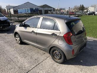 Kia Picanto 1.0 picture 4