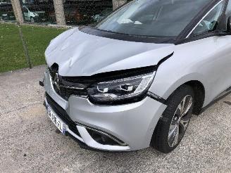 Renault Scenic 1.2 picture 2