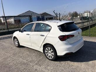 krockskadad bil auto Fiat Tipo 1.4 2018/5