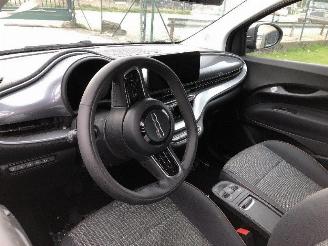 Fiat 500 500e BEV picture 15