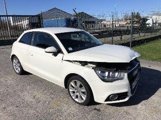 Audi A1 1.6  TDI  90CV picture 17