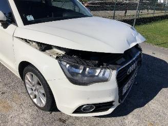 Audi A1 1.6  TDI  90CV picture 9