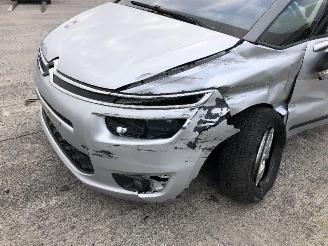 Citroën C4-picasso 1.6 HDI   7 PLACES picture 8