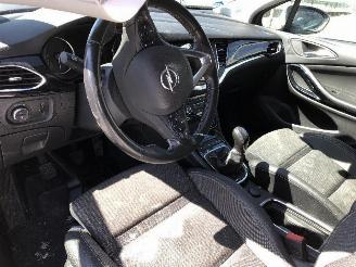 Opel Astra BREAK 1.5 CDTI picture 24