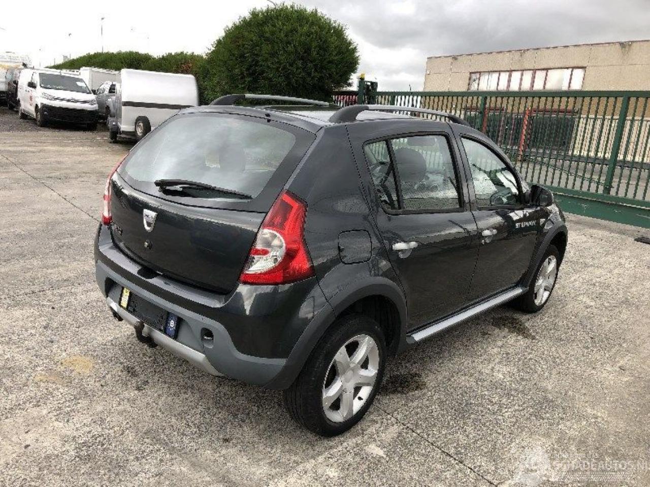 Dacia Sandero 1.6 I  STEPWAY
