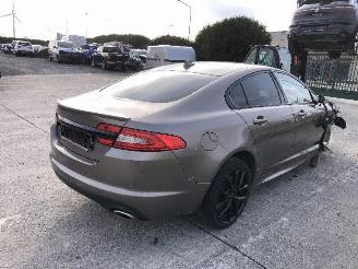 Jaguar XF 2.2 D picture 2