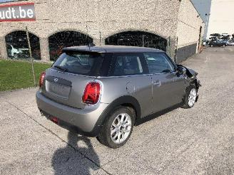 skadebil auto Mini One 1.5 2018/11