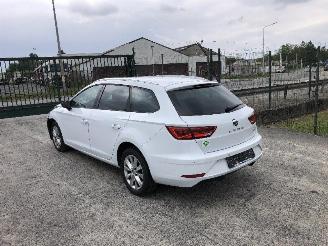krockskadad bil auto Seat Leon 1.5  ST DSG    GAZ 2020/7