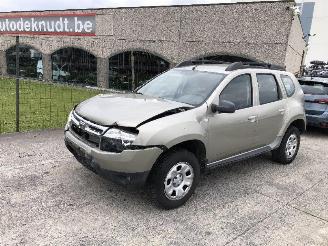 skadebil auto Dacia Duster 1.6 I 2013/3