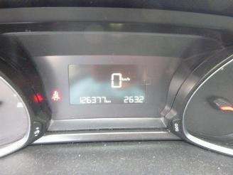 Peugeot 308 1.2   SW picture 17
