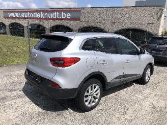 skadebil auto Renault Kadjar 1.2 LIMITED 2018/2