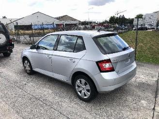 skadebil auto Skoda Fabia 1.0 2017/11