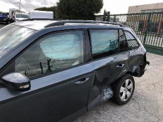 Skoda Fabia combi  1.0 picture 2