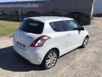 uszkodzony samochody osobowe Suzuki Swift 1.2 2014/1