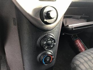 Toyota iQ 1.0 picture 24