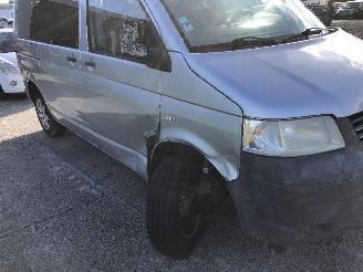 Volkswagen Transporter 2.5 tdi picture 7