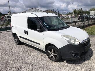 Voiture accidenté Opel Combo 1.6 CDTI 2016/3