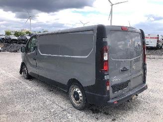 krockskadad bil auto Opel Vivaro LONG  1.6 CDTI 2017/2
