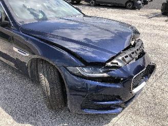Jaguar XE 2.0 D + HYBRIDE picture 5