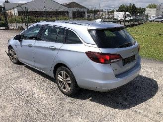 skadebil auto Opel Astra 1.6 CDTI B16DTU 2017/6