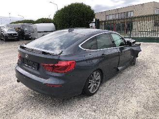 krockskadad bil auto BMW 3-serie 318 GT   B47D20A 2016/12