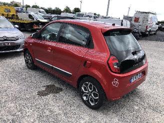 Renault Twingo 1.0 picture 2