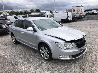 Avarii autoturisme Skoda Superb 1.6 TDI 2011/5