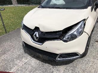 Renault Captur 1.2 picture 6