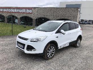 krockskadad bil auto Ford Kuga 2.0 TDCI 2016/5